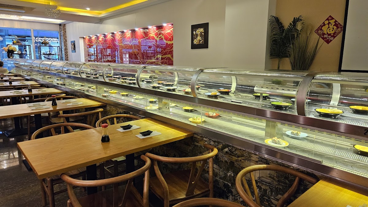 Hokkaido Running Sushi Restaurant Photo 6