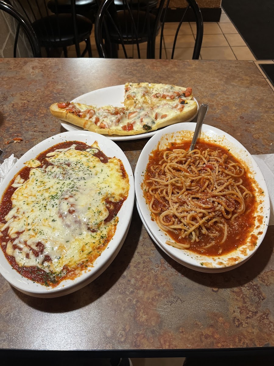 New York Pizzeria Photo 4