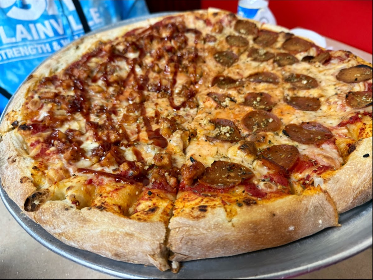 Angelina's Apizza Photo 4