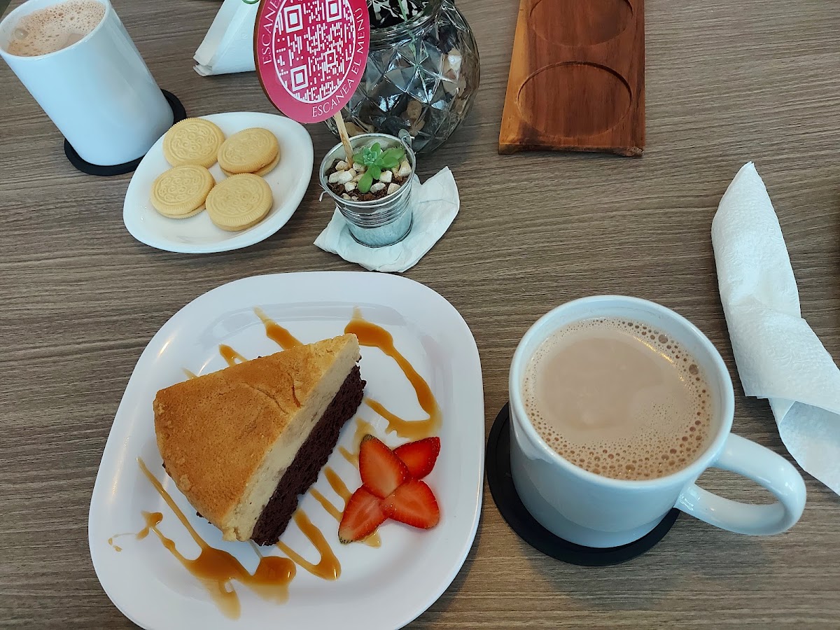 Dulce Aroma Flores y café Photo 7