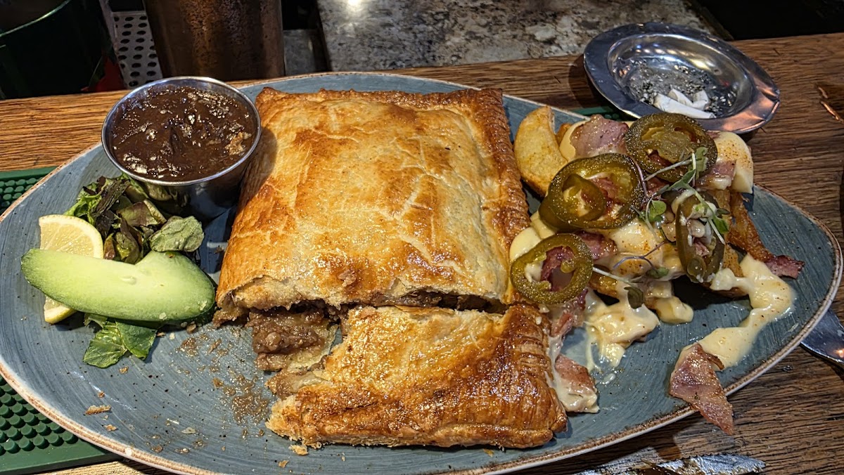 Horse And River Pub & Grill Photo 3