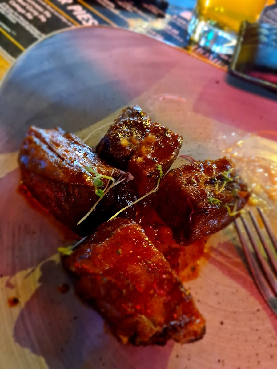 Horse And River Pub & Grill Photo 8