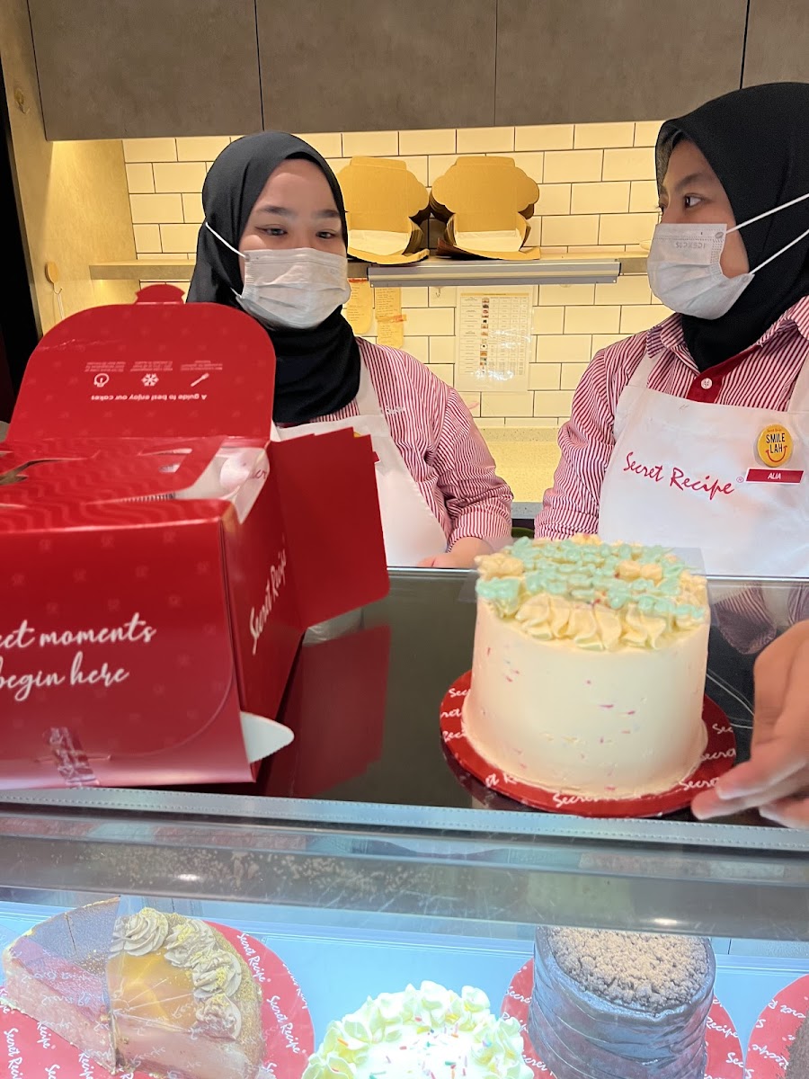 Secret Recipe Puncak Alam Photo 4