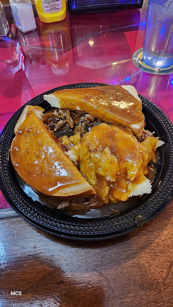 The Dawg Haus Bar and Grill Photo 7