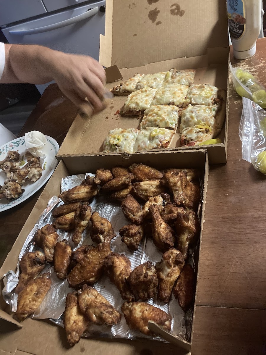 Scipio Pizza & General Store Photo 10