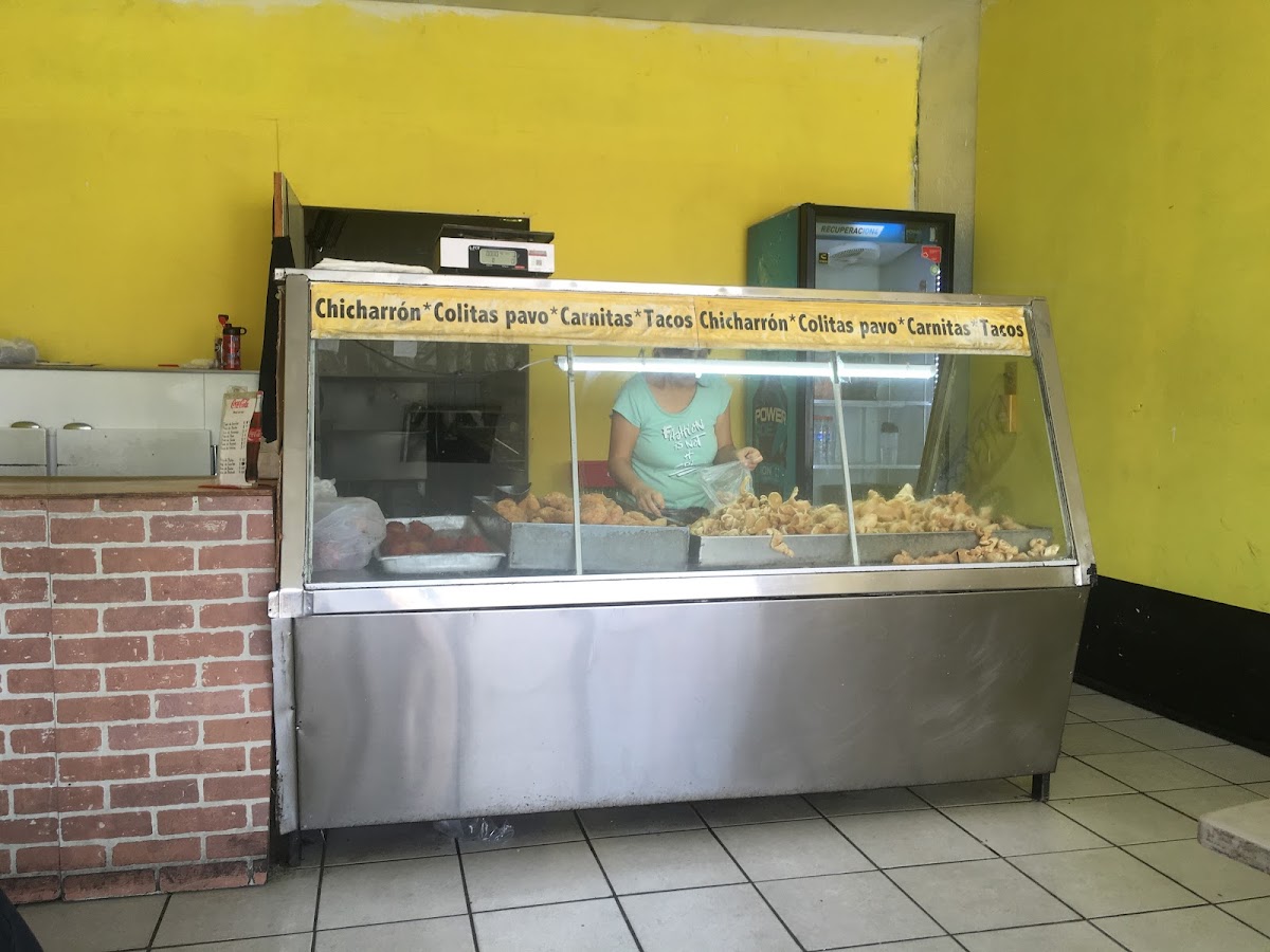 Carnitas La unica Photo 6