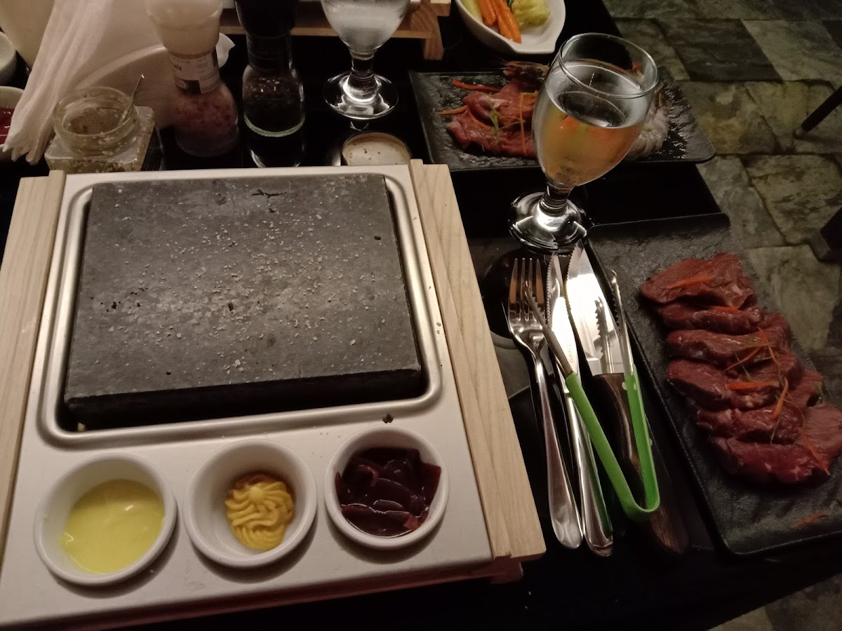 800° Black Stone Steak Restaurant Photo 7