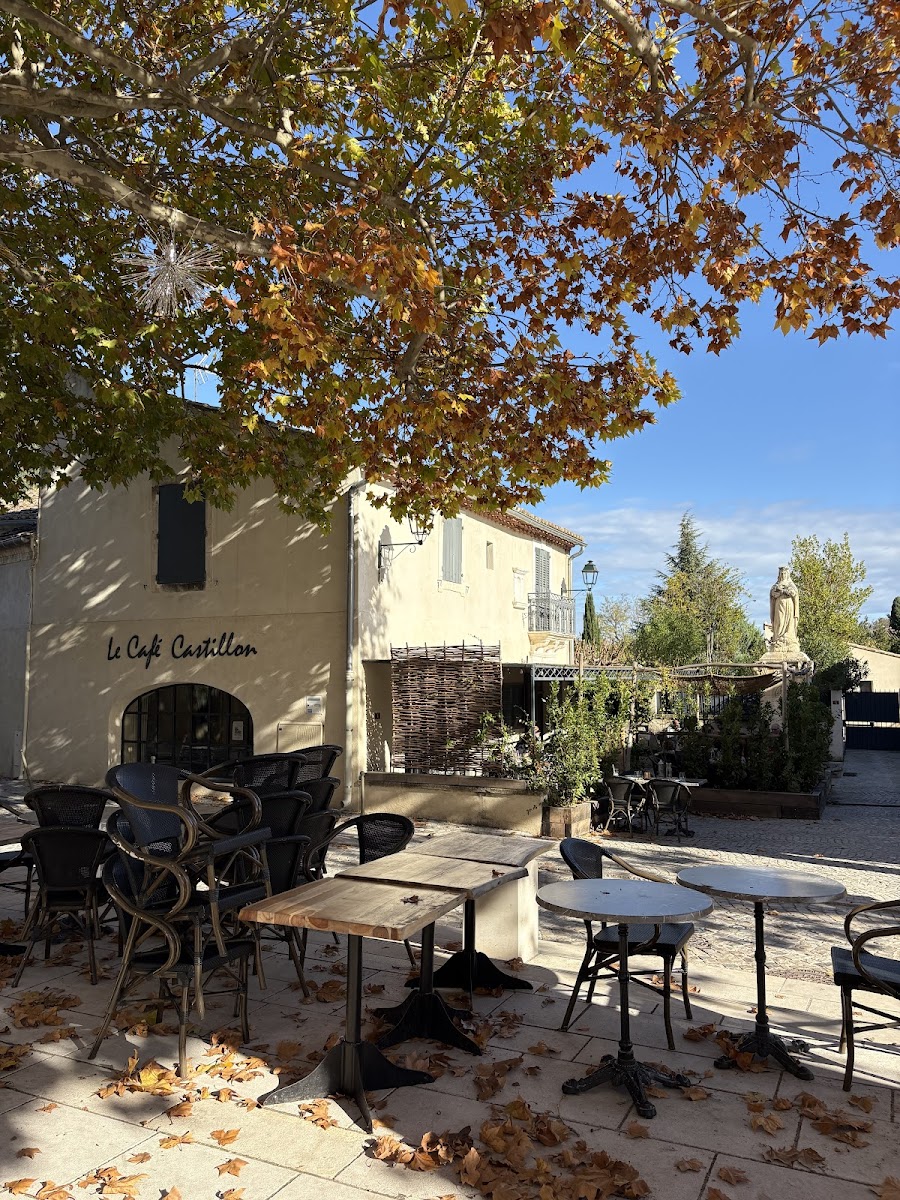 Le Café Castillon