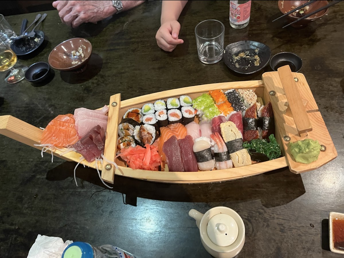 Hotaru Japanese Restaurant Photo 3