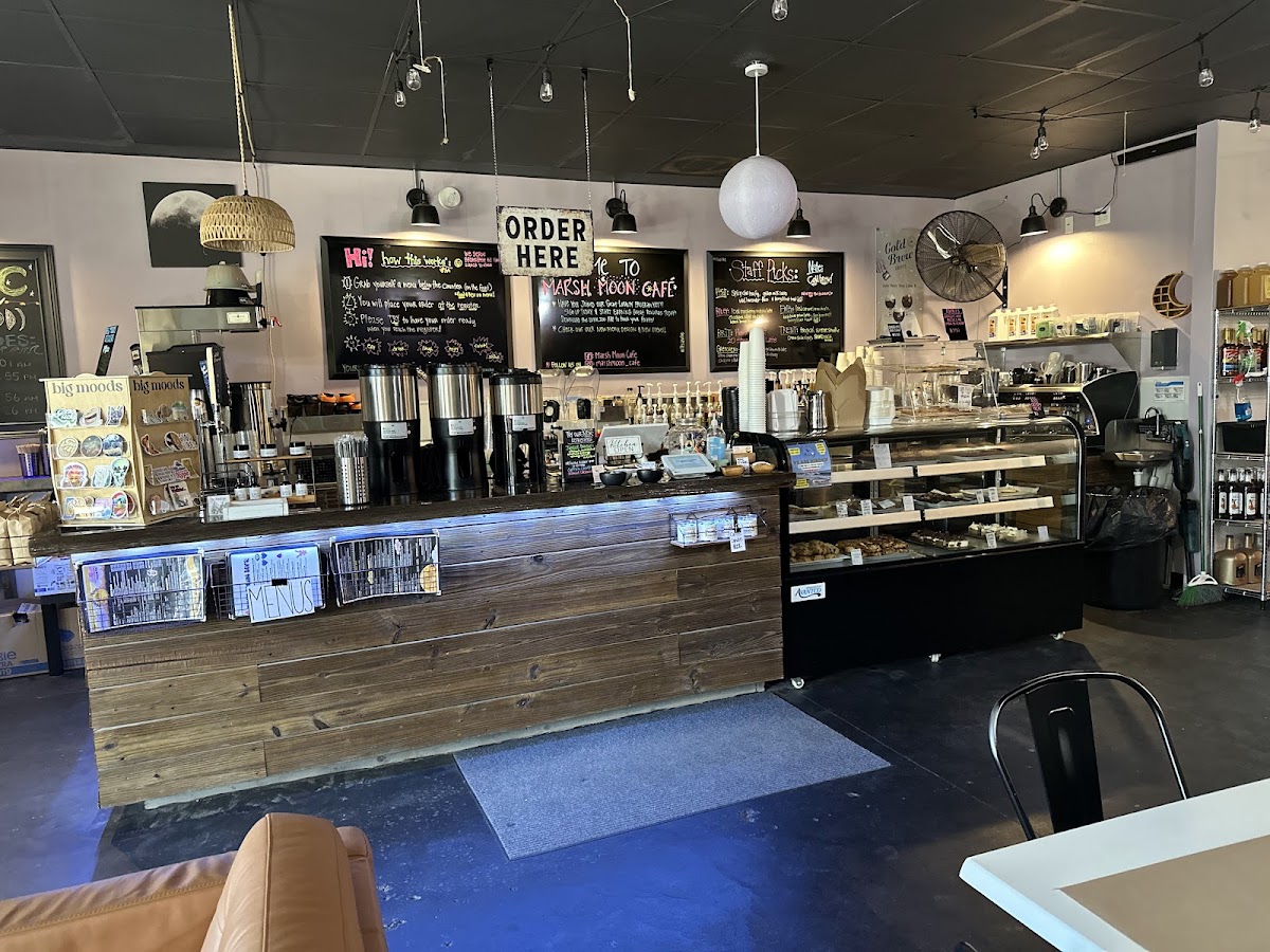 Marsh Moon Cafe Photo 7