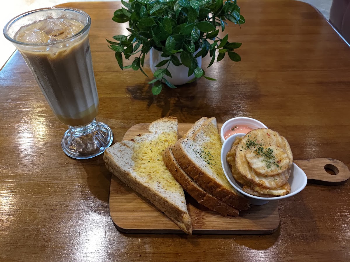 Lorain's Cafe Photo 2