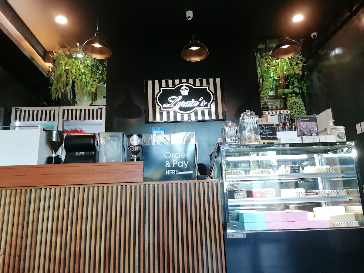 Lorain's Cafe Photo 4