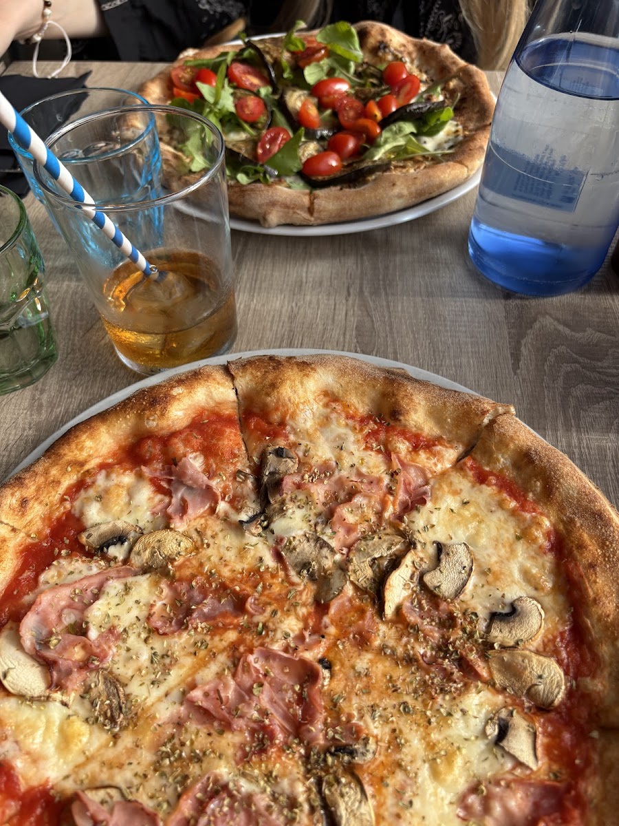 Restaurante Pizzeria Mamma Lucia Photo 6