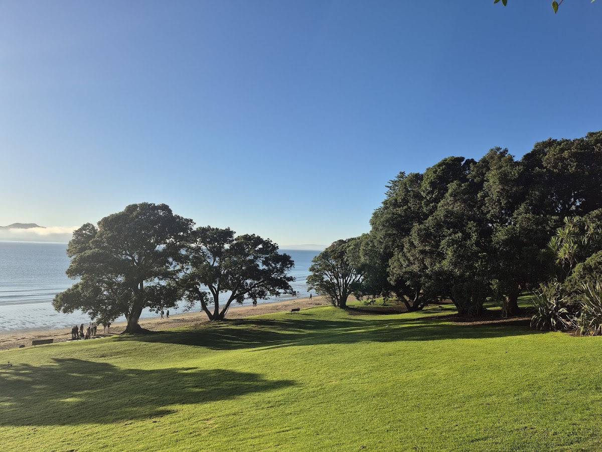 Main Beach Takapuna Photo 4