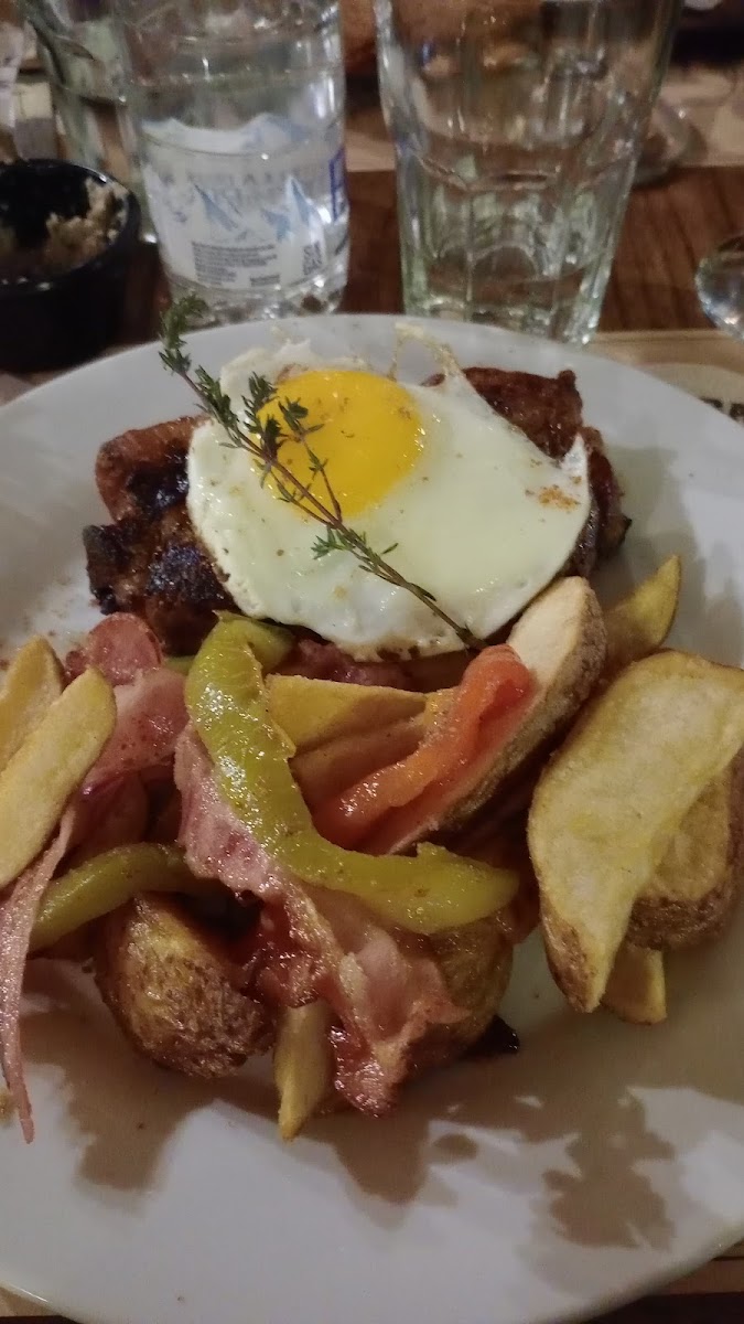 Torinos. Bar de Carnes & Eat Market Photo 5