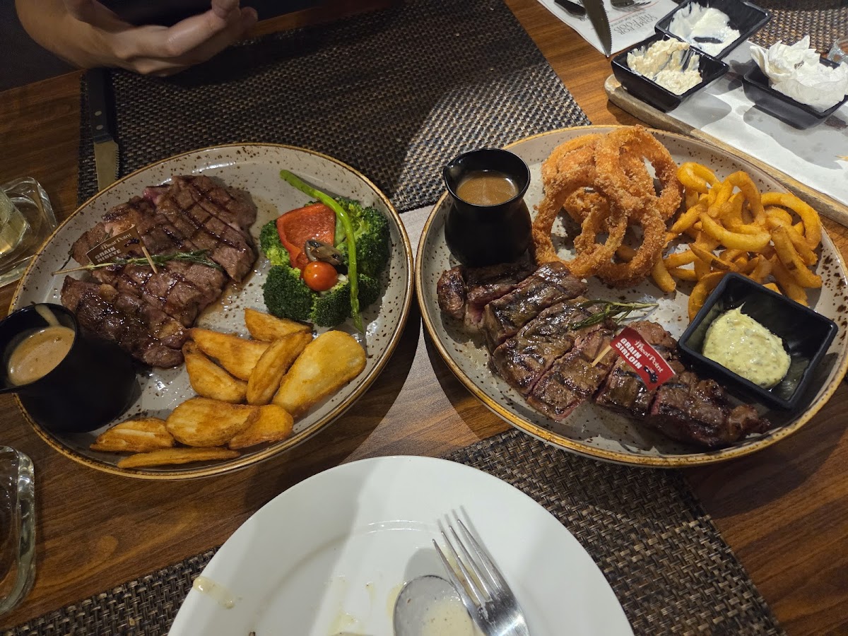 TTDI MEAT POINT STEAKHOUSE - حلال Photo 4