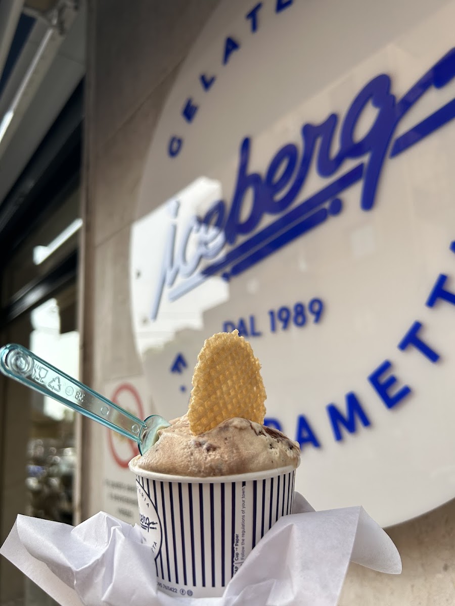 Gelateria Iceberg Photo 6