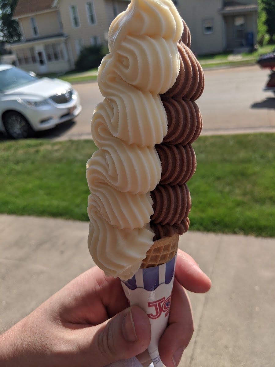 Korner Stop Ice Cream Shop Photo 5