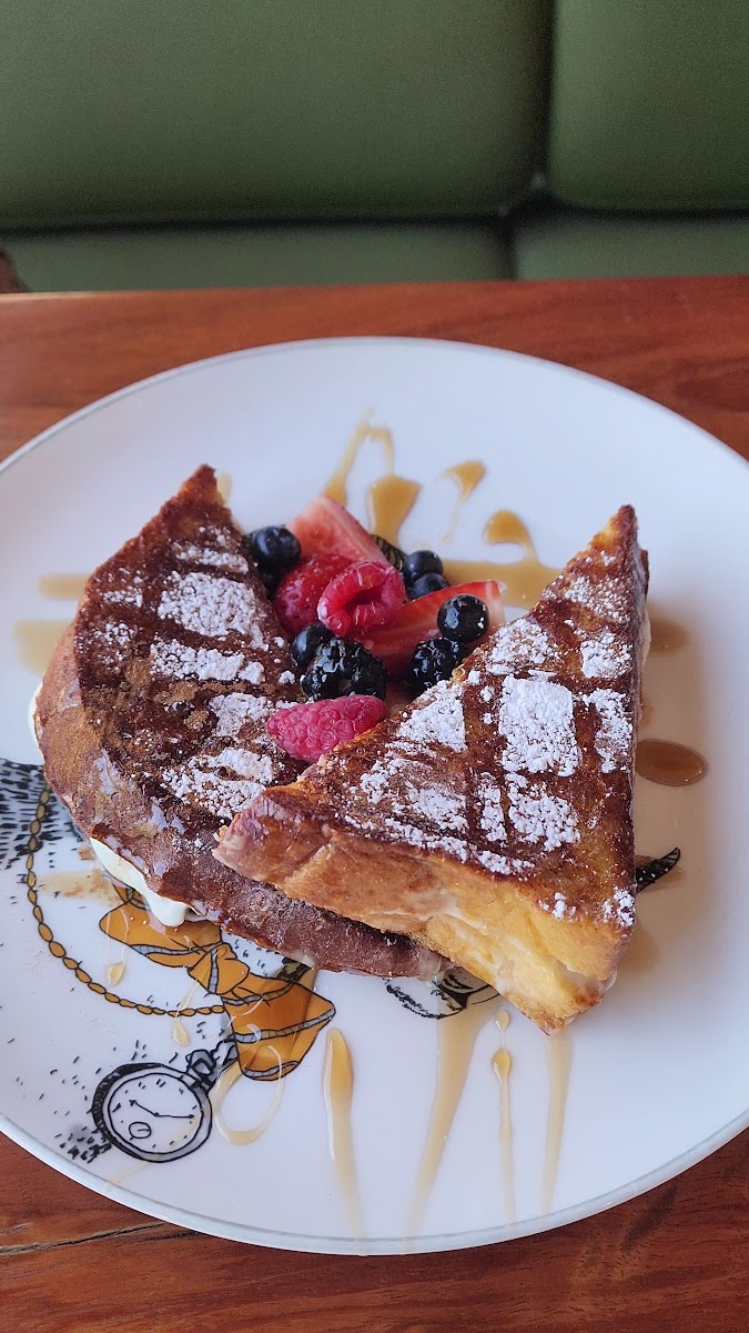 Reina Comfort Food Cumbres Photo 2