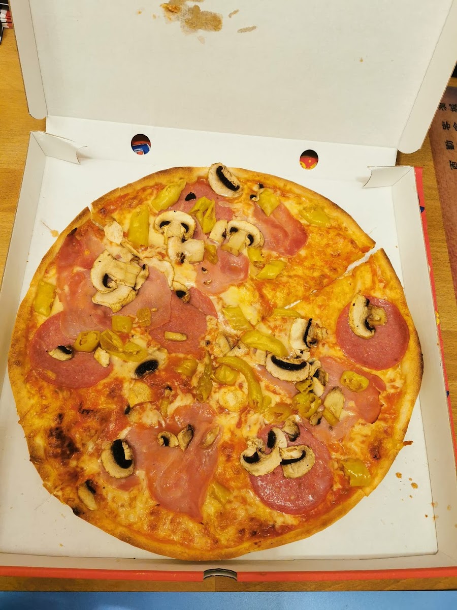 Pizza Elida Photo 10