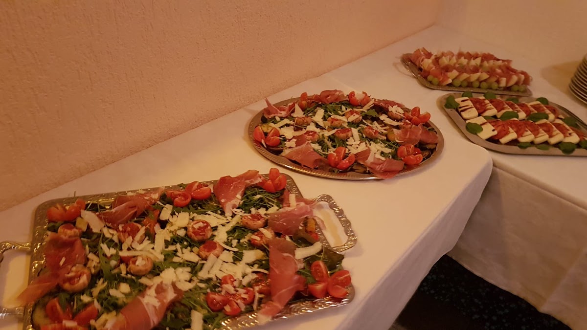 Pizza Elida Photo 8