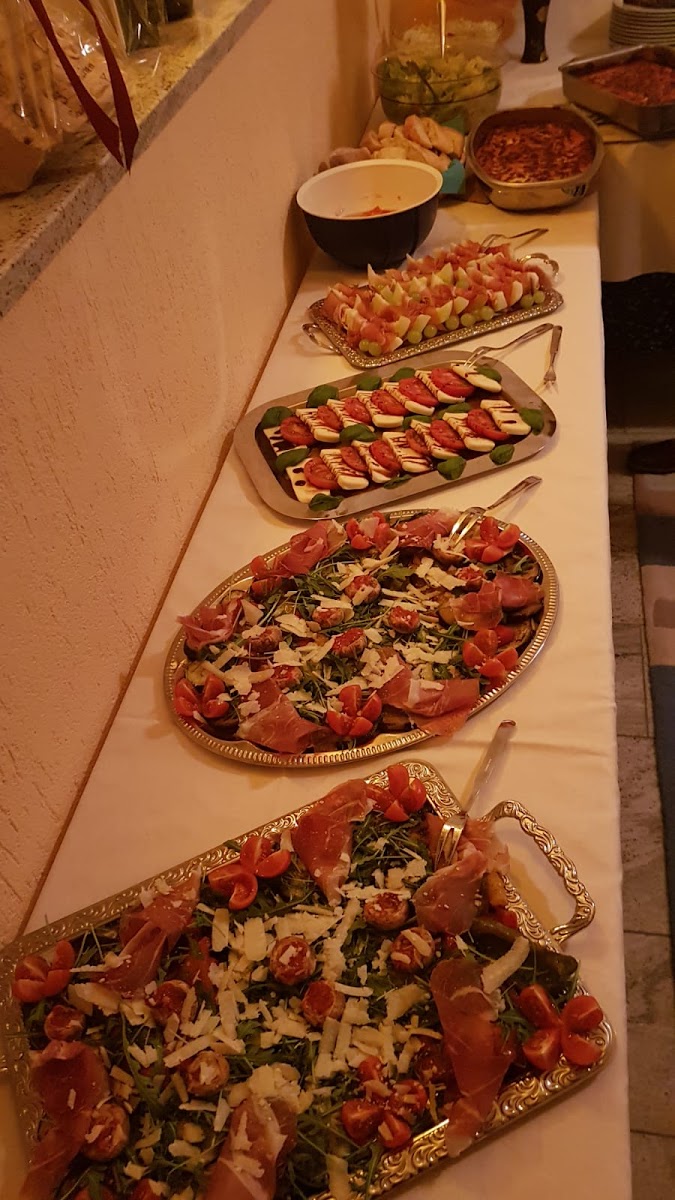 Pizza Elida Photo 9