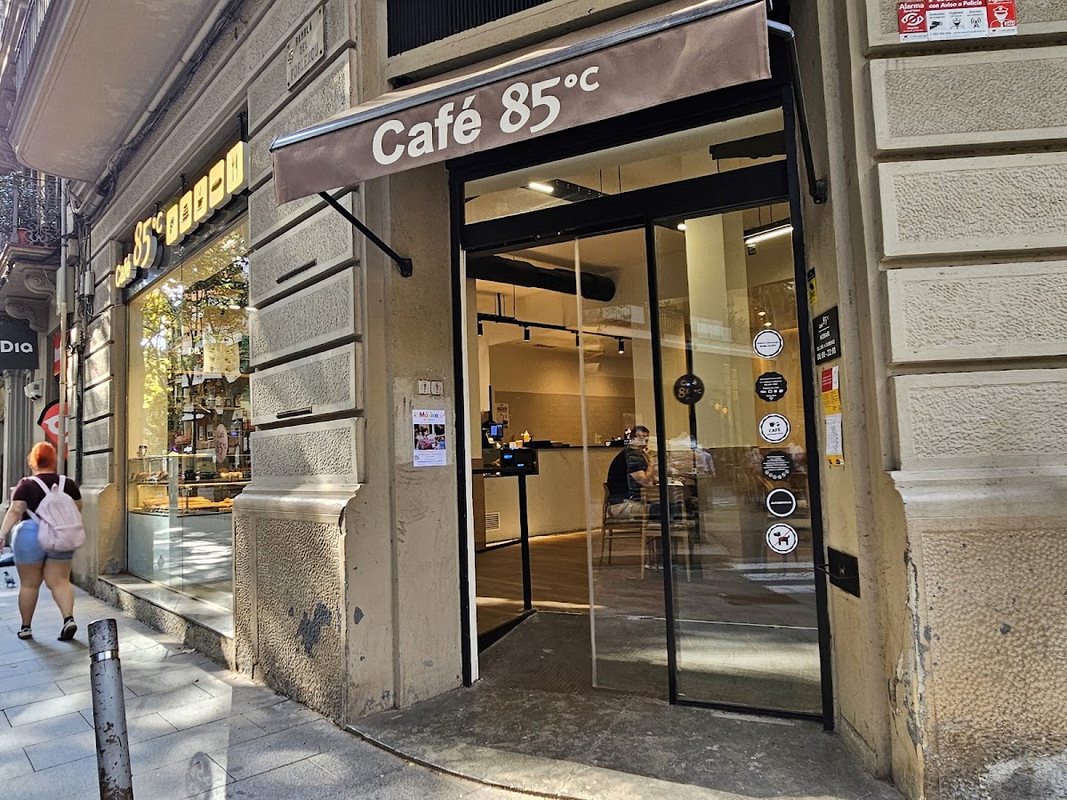 Café 85°C