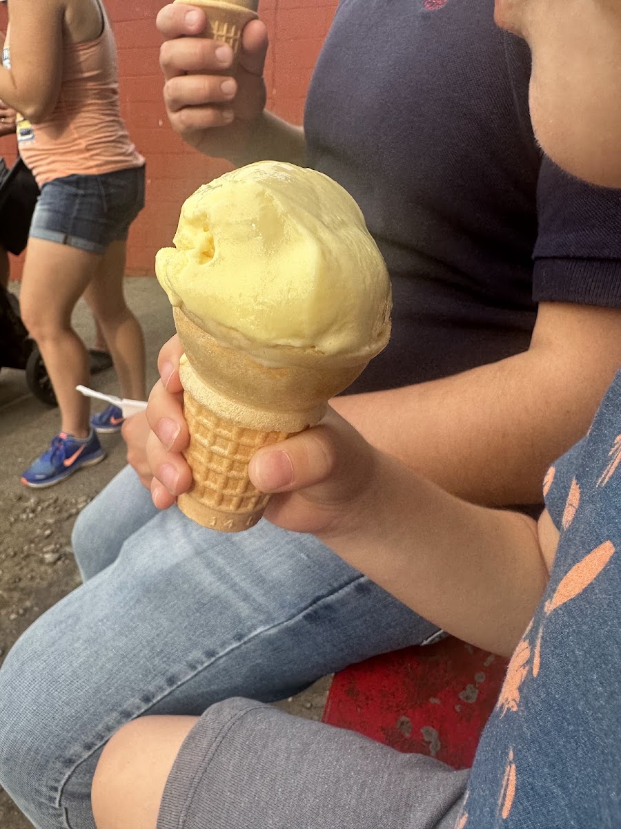 Ice Cream Garage Photo 7