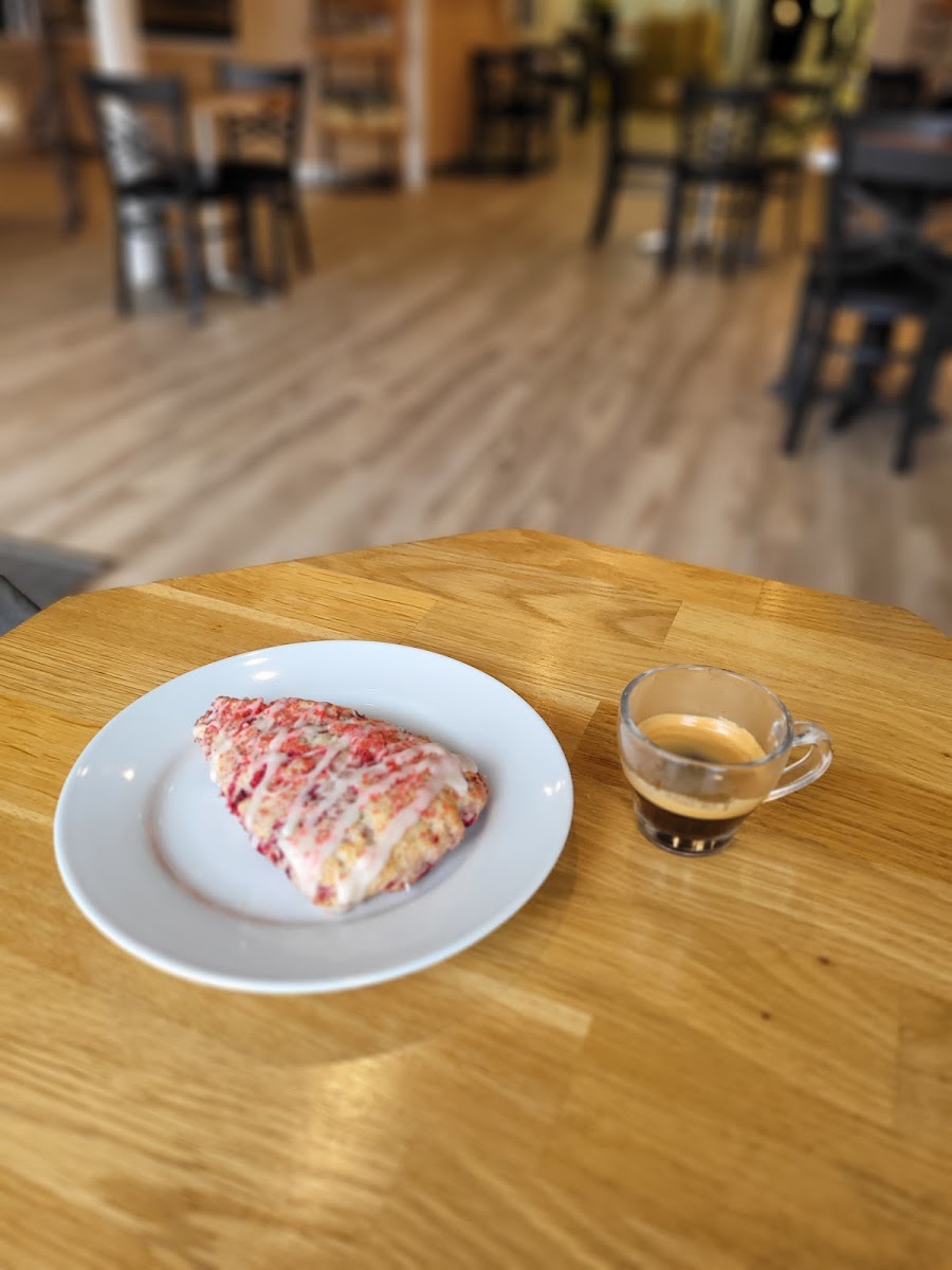 The Oak Tree Coffee House & Boutique Photo 6