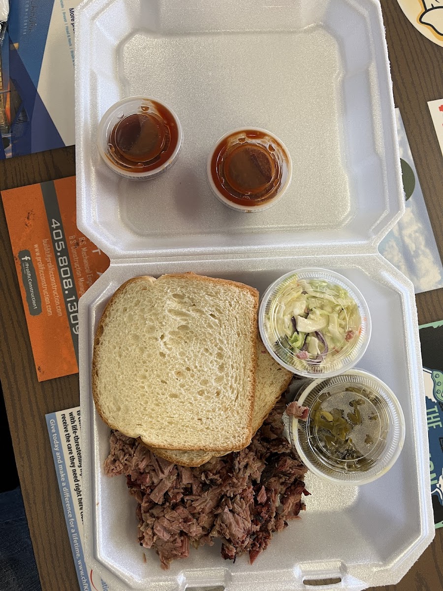 George's Happy Hog Bar-B-Q Photo 5