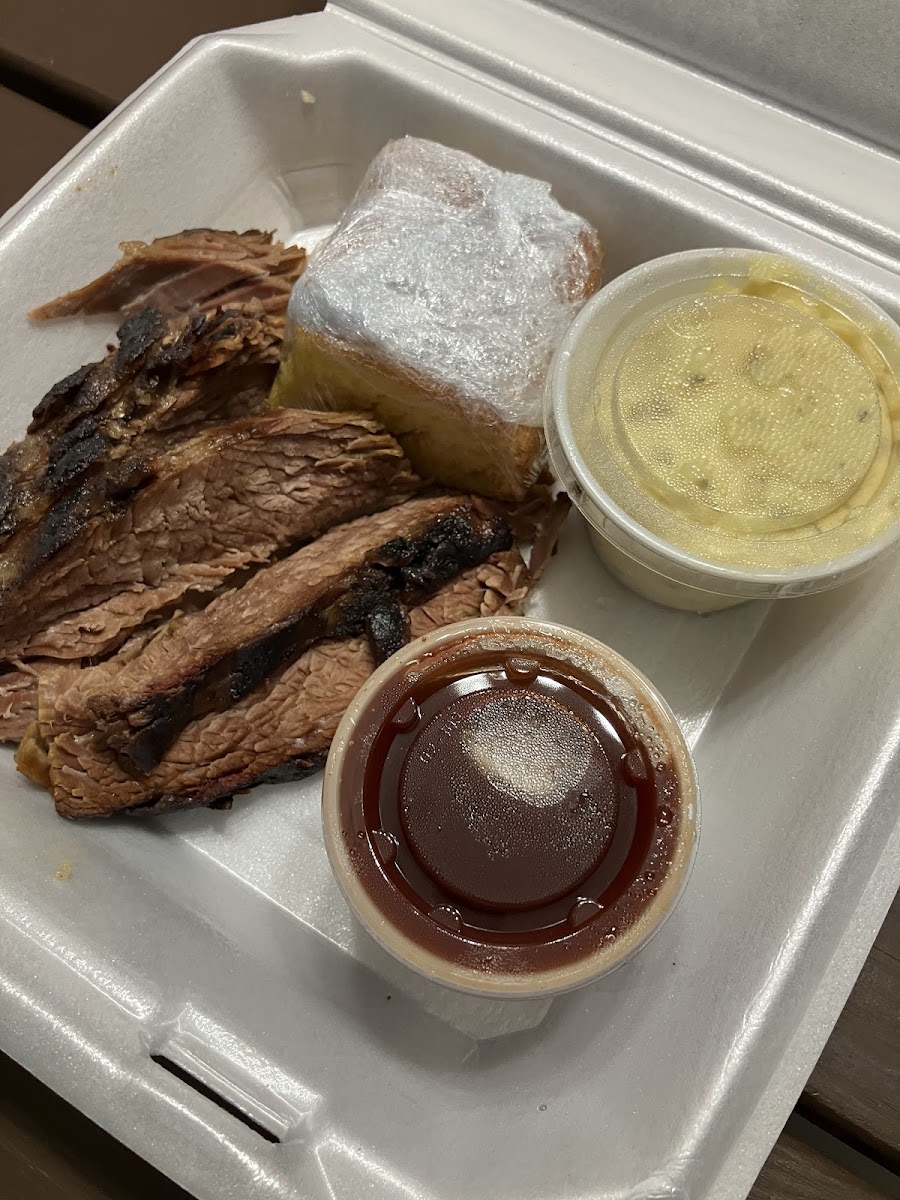 George's Happy Hog Bar-B-Q Photo 9