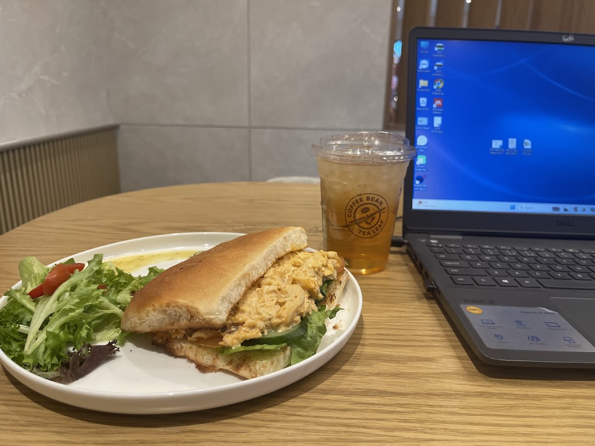 The Coffee Bean & Tea Leaf MKH Boulevard Kajang Photo 6