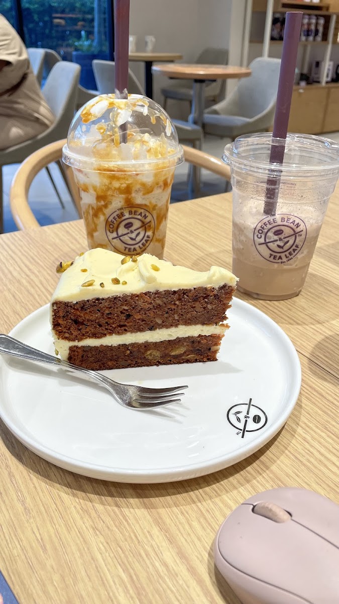 The Coffee Bean & Tea Leaf MKH Boulevard Kajang Photo 7
