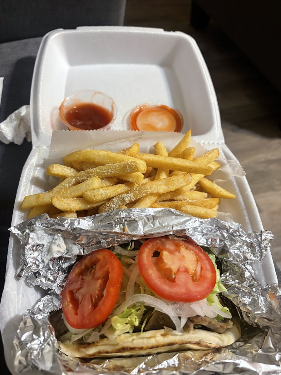 Mr gyro MacArthur Photo 2