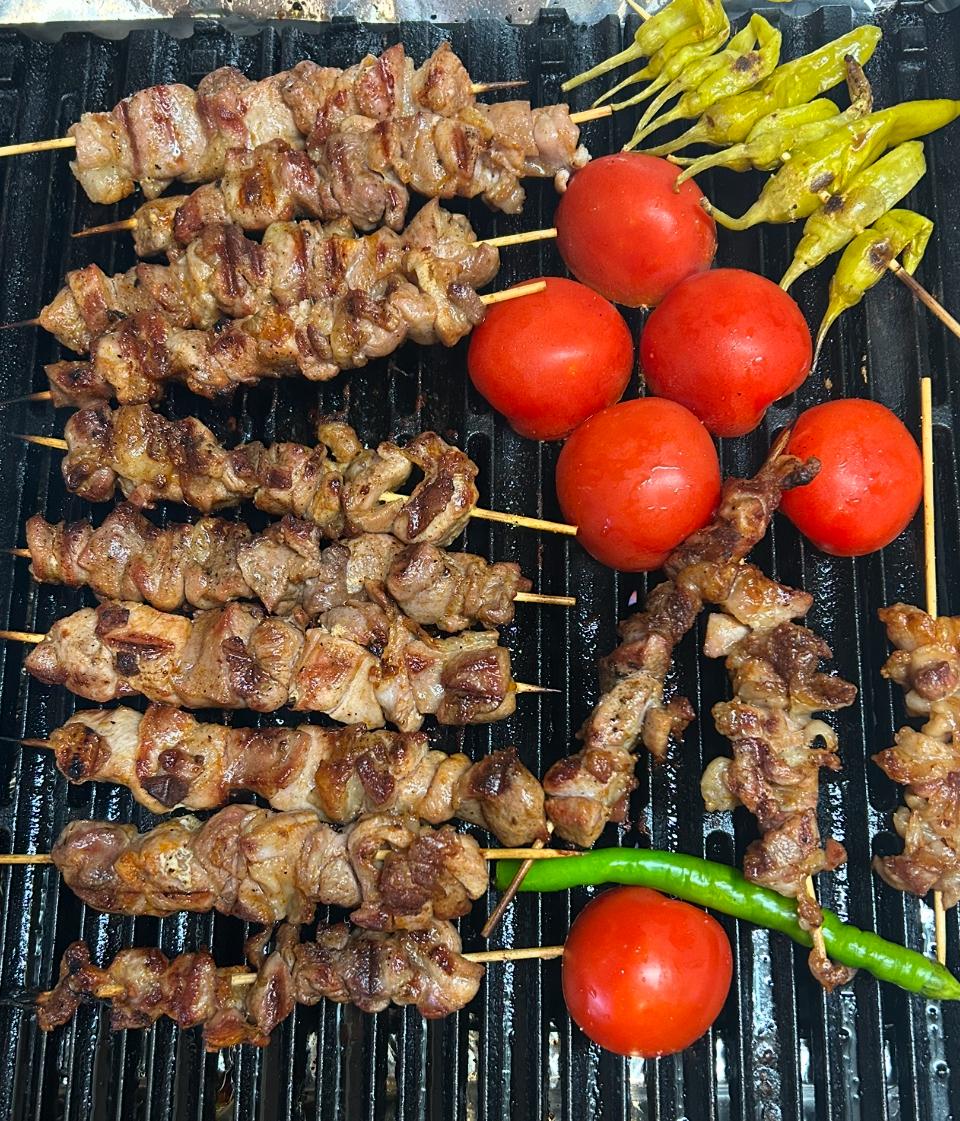 Rebas Gyros Grill Photo 10