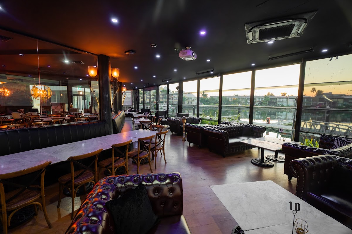 Summer Restaurant