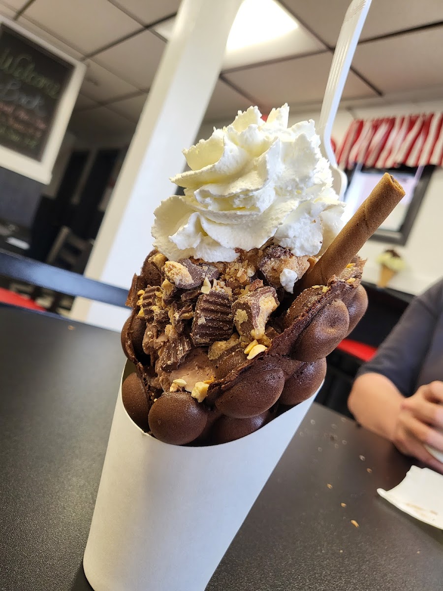 Reid's Ice Cream Parlor Photo 10
