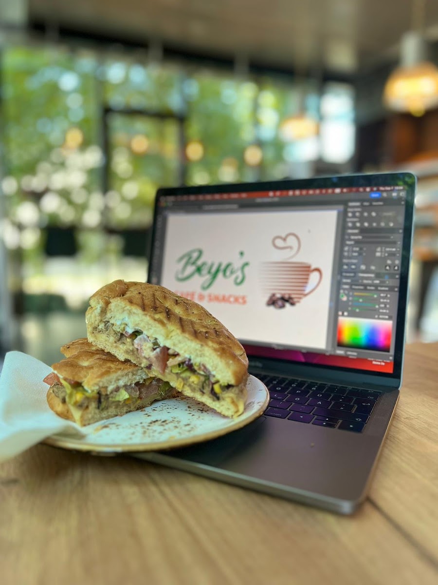 Beyo’s Café & Snacks Photo 7
