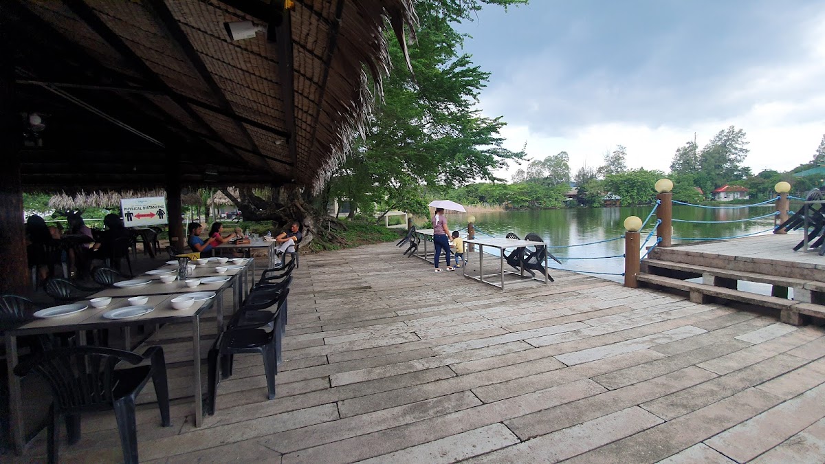 Magic Lagoon Bar Photo 1