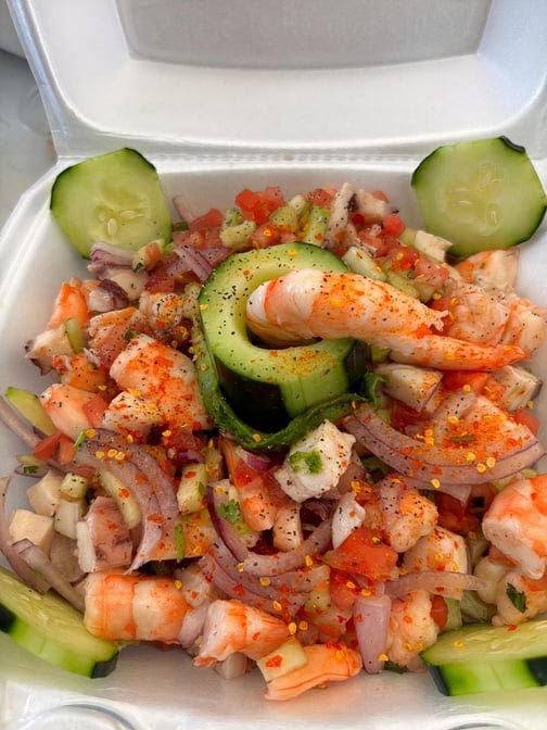 Mariscos El Colima Photo 3
