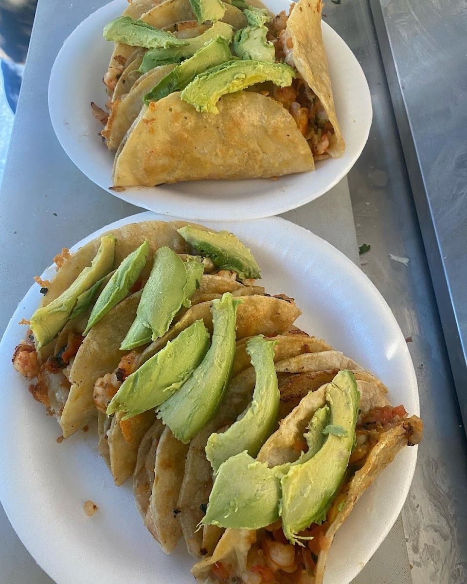 Mariscos El Colima Photo 7