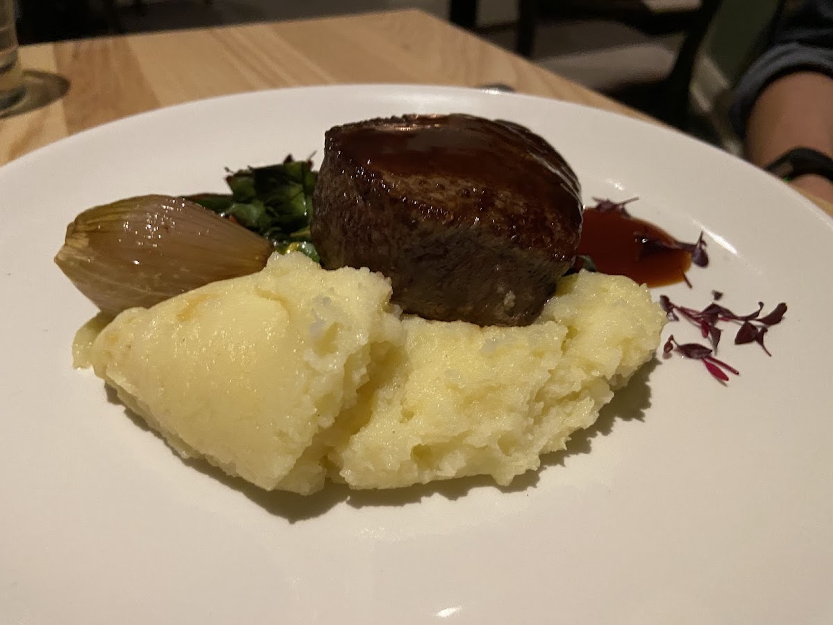 Ethos Restaurant Photo 8