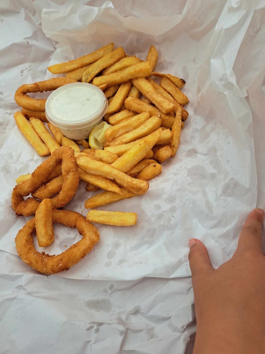 Popeye's Fish & Chips Photo 6