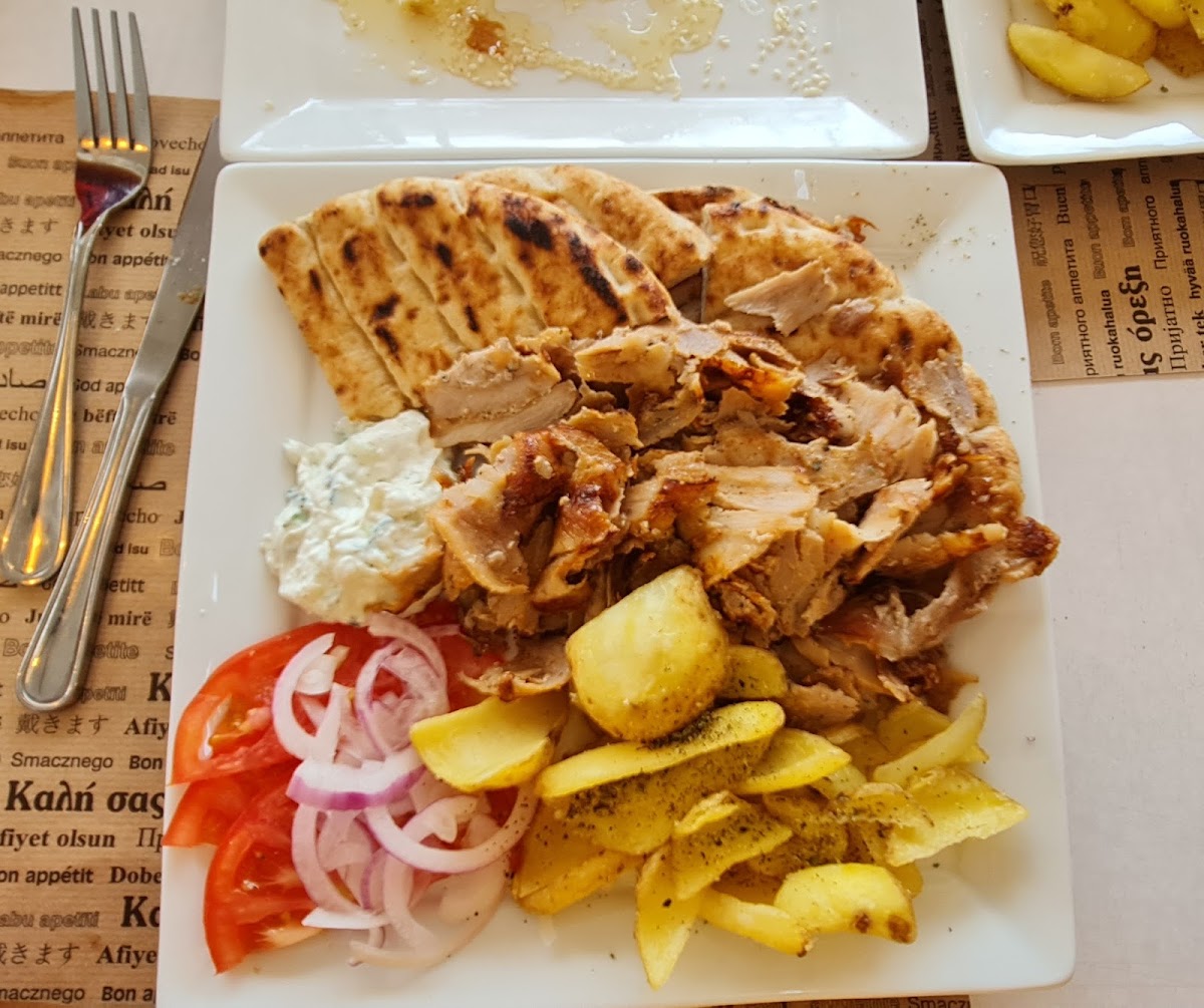 TYLIXTO GRILL HOUSE Photo 5