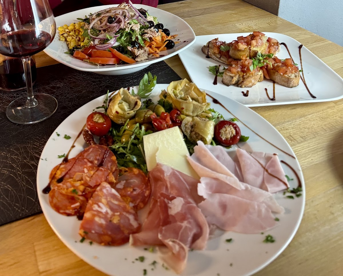 Primo Piatto & Caffe Bar