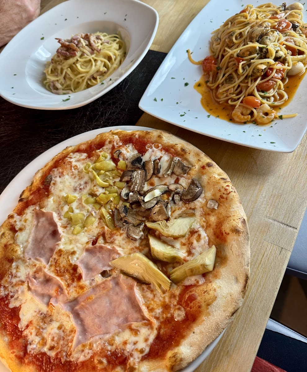 Primo Piatto & Caffe Bar Photo 3