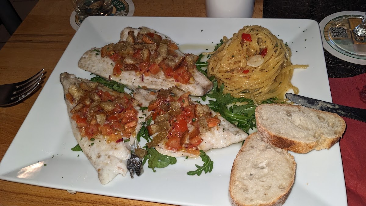 Primo Piatto & Caffe Bar Photo 9