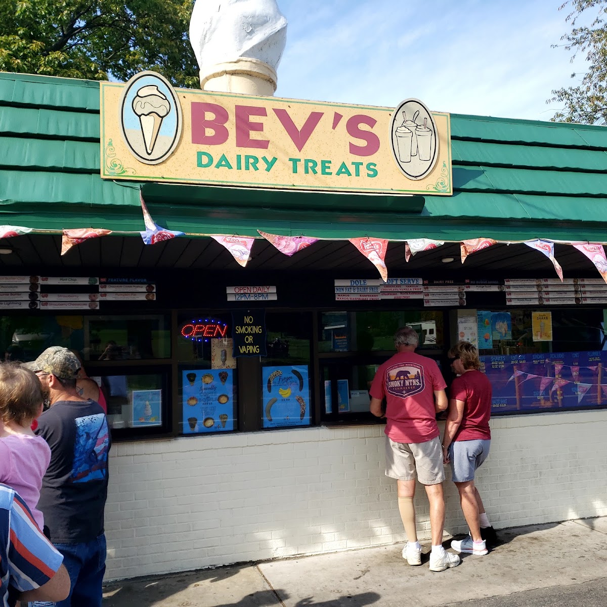 Bev's Dairy Treat Photo 3
