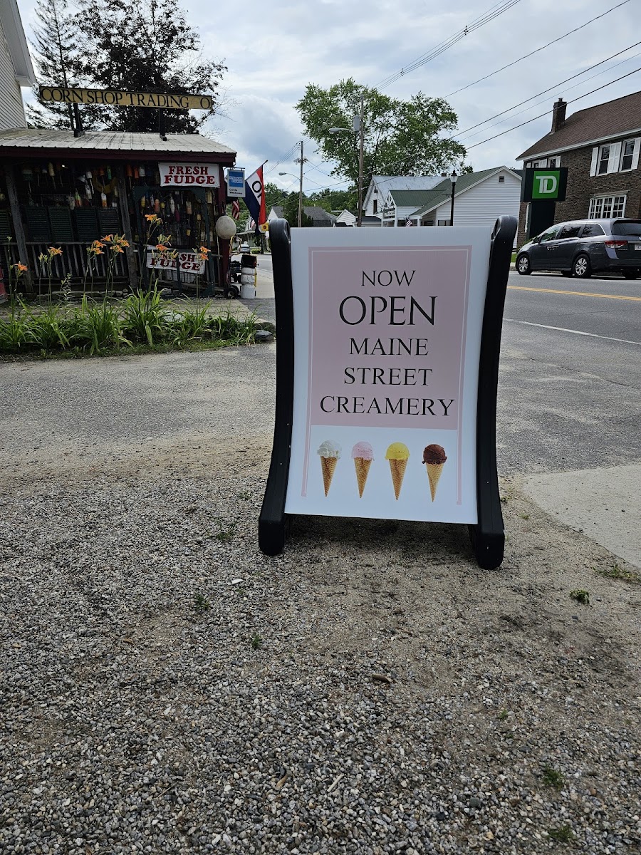 Maine Street Creamery Photo 4