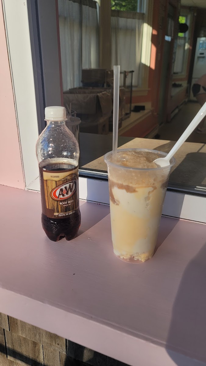 Maine Street Creamery Photo 6